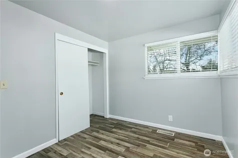 31327 12th Place S Federal Way WA 98003