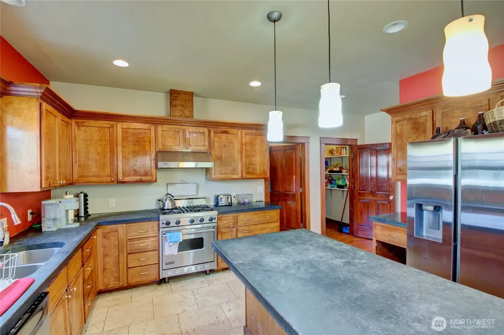 4435 Castlerock Drive Blaine WA 98230