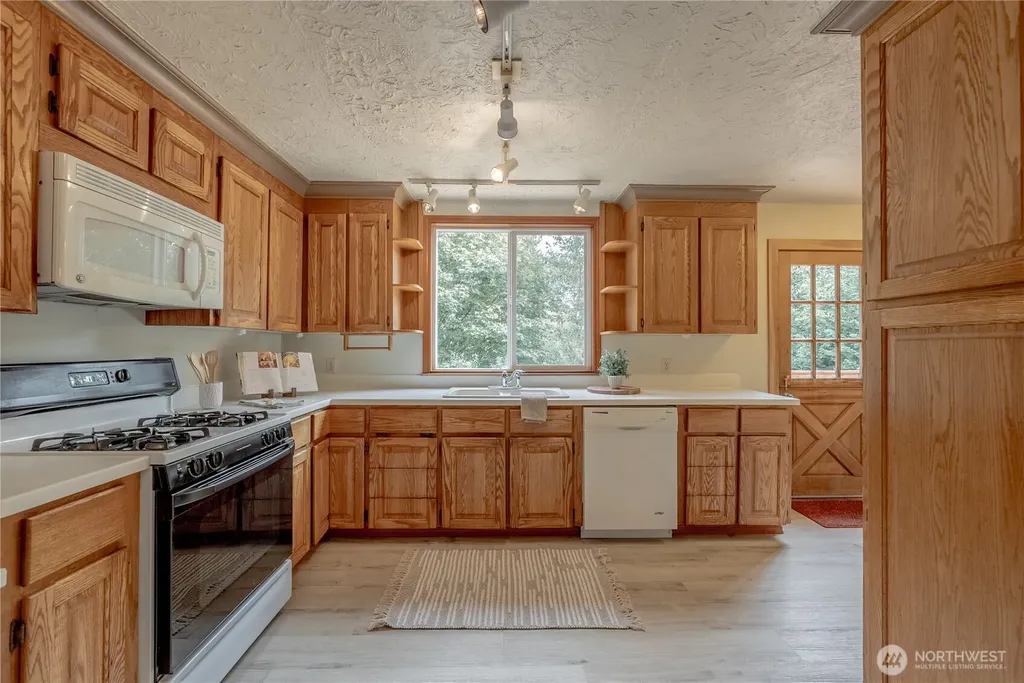 20006 68th Avenue NE Kenmore WA 98028