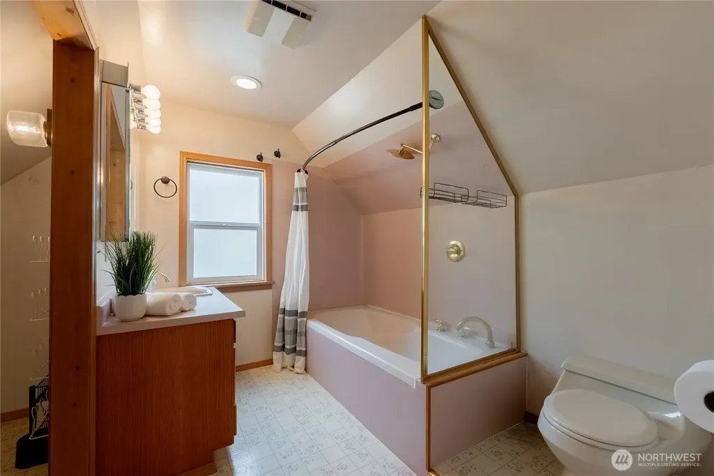 20006 68th Avenue NE Kenmore WA 98028