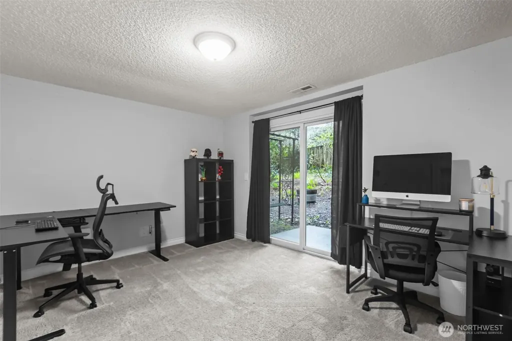 20806 23rd Avenue W Lynnwood WA 98036