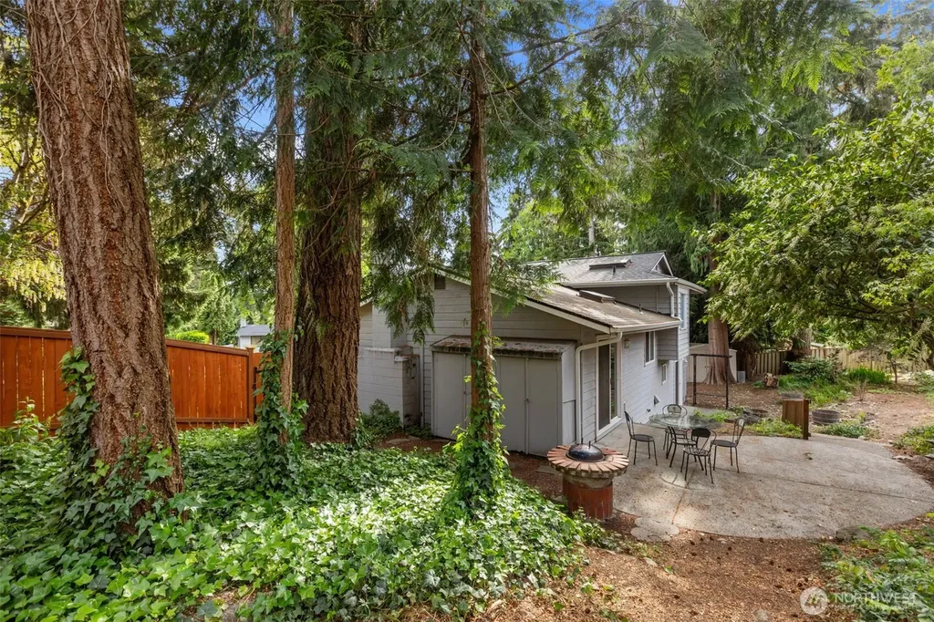 20806 23rd Avenue W Lynnwood WA 98036