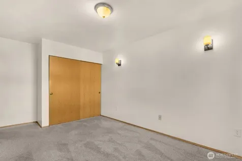 18200 73rd Avenue NE Kenmore WA 98028