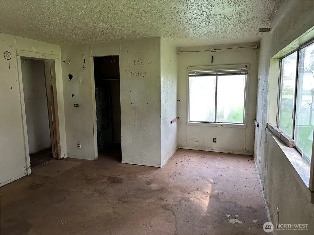 2813 Bona Vista Drive SW Olympia WA 98512