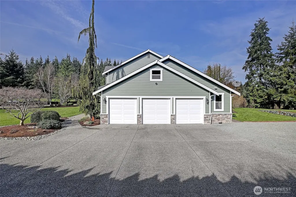 25721 38th Avenue NW Stanwood WA 98292
