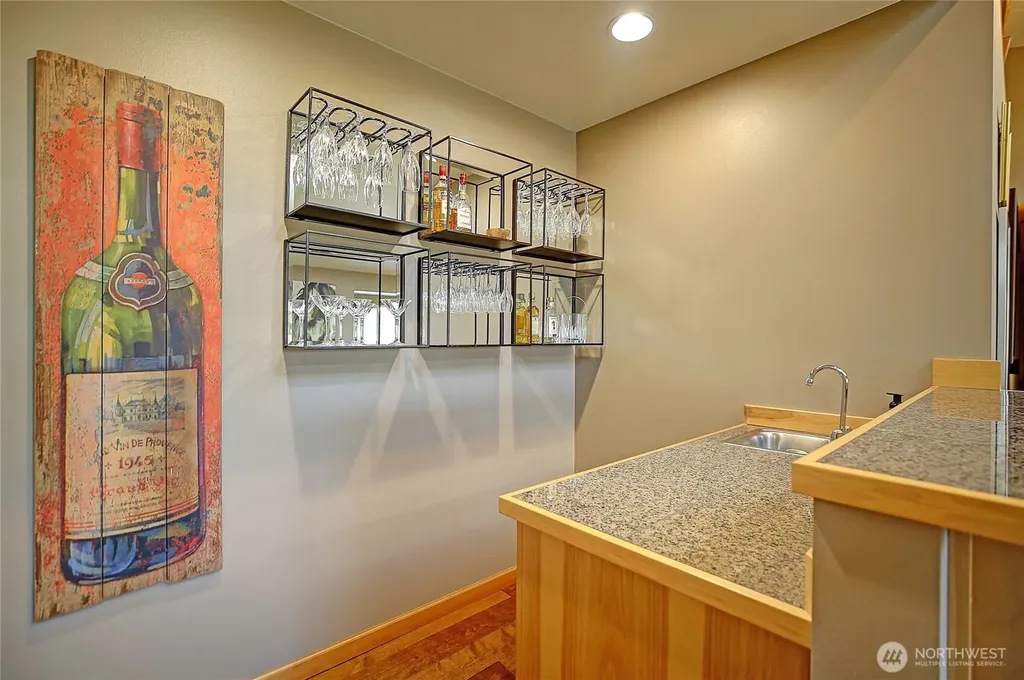 25721 38th Avenue NW Stanwood WA 98292