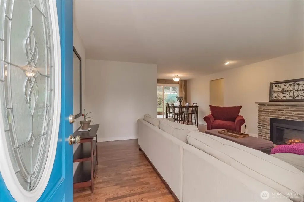 1060 Lynnwood Avenue NE Renton WA 98056