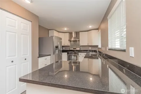 1060 Lynnwood Avenue NE Renton WA 98056