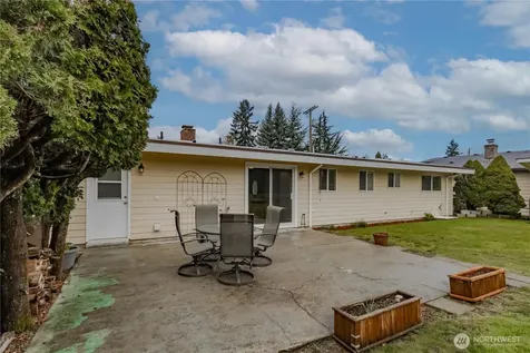 1060 Lynnwood Avenue NE Renton WA 98056