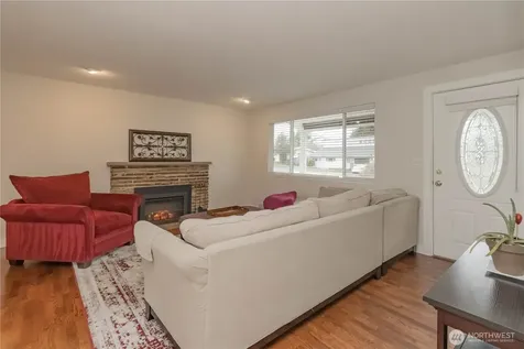 1060 Lynnwood Avenue NE Renton WA 98056