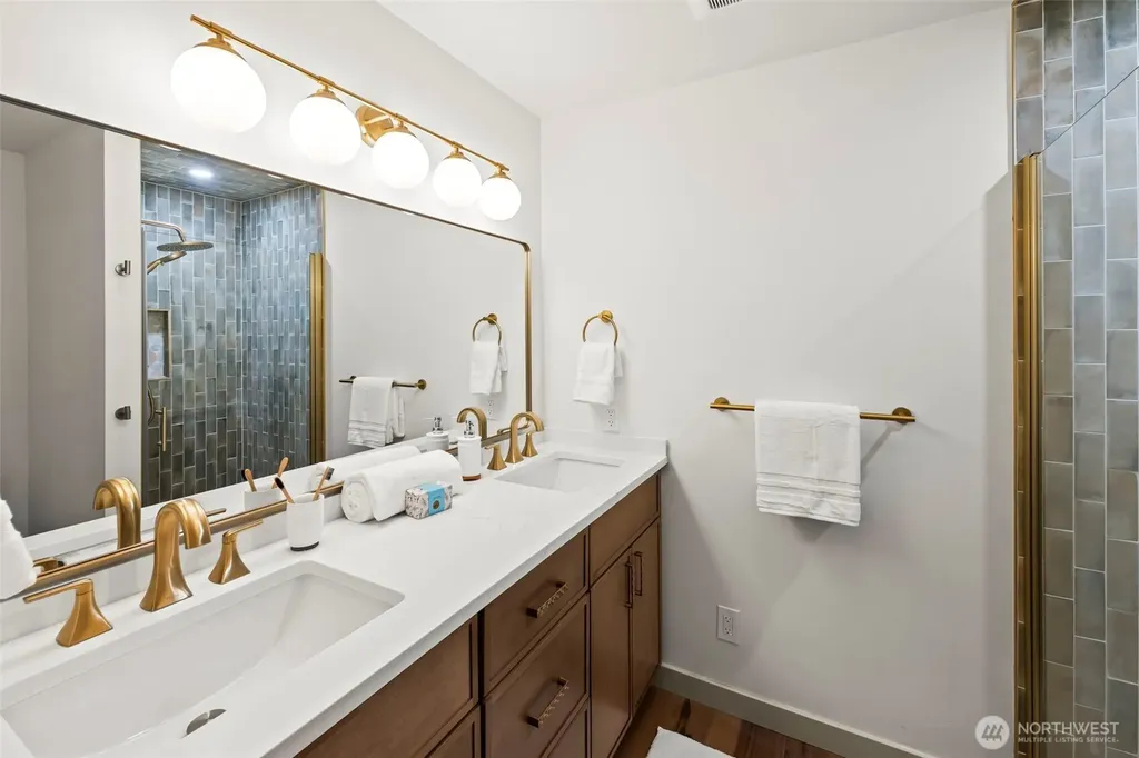 12702 Dubois SW Lakewood WA 98498