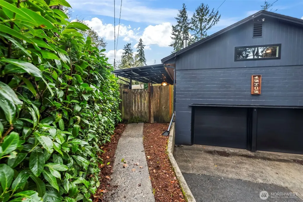 12702 Dubois SW Lakewood WA 98498