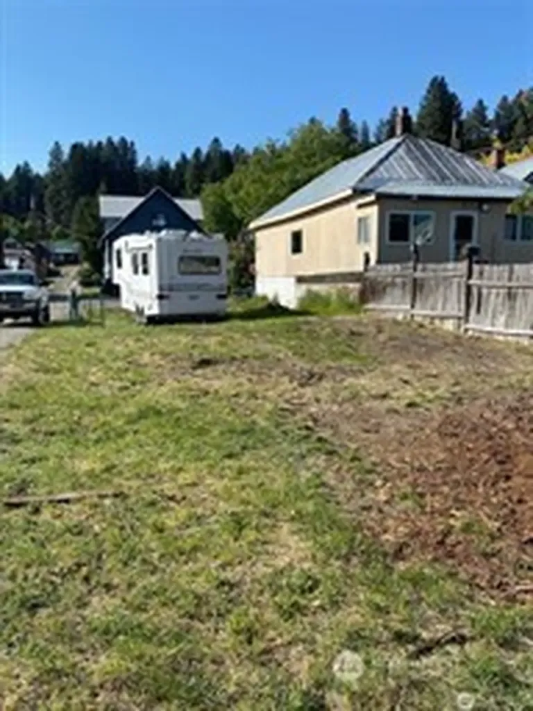 200 E Arizona Avenue Roslyn WA 98941