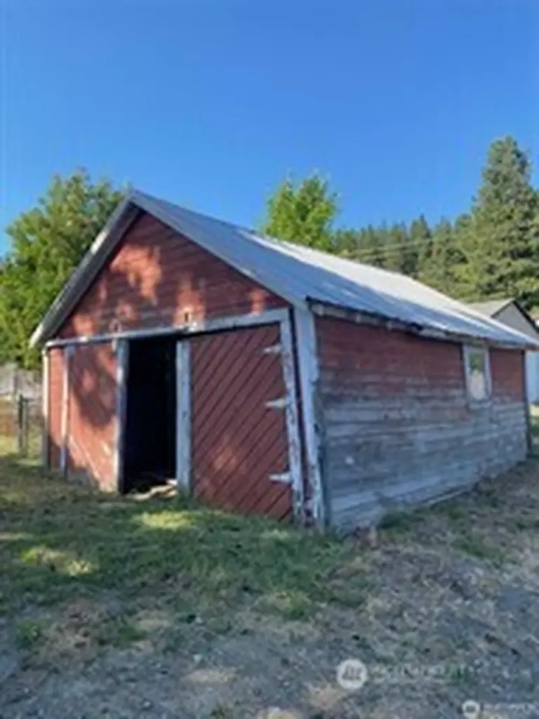 200 E Arizona Avenue Roslyn WA 98941
