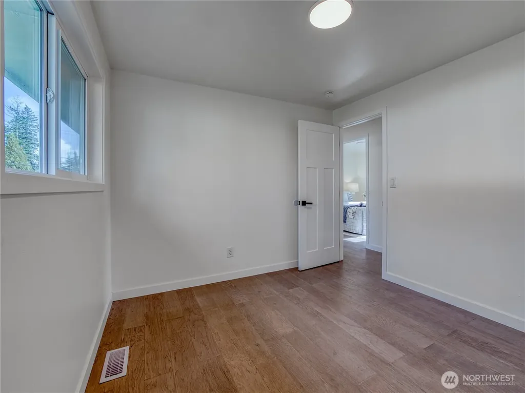 18 232nd Place SW Bothell WA 98021