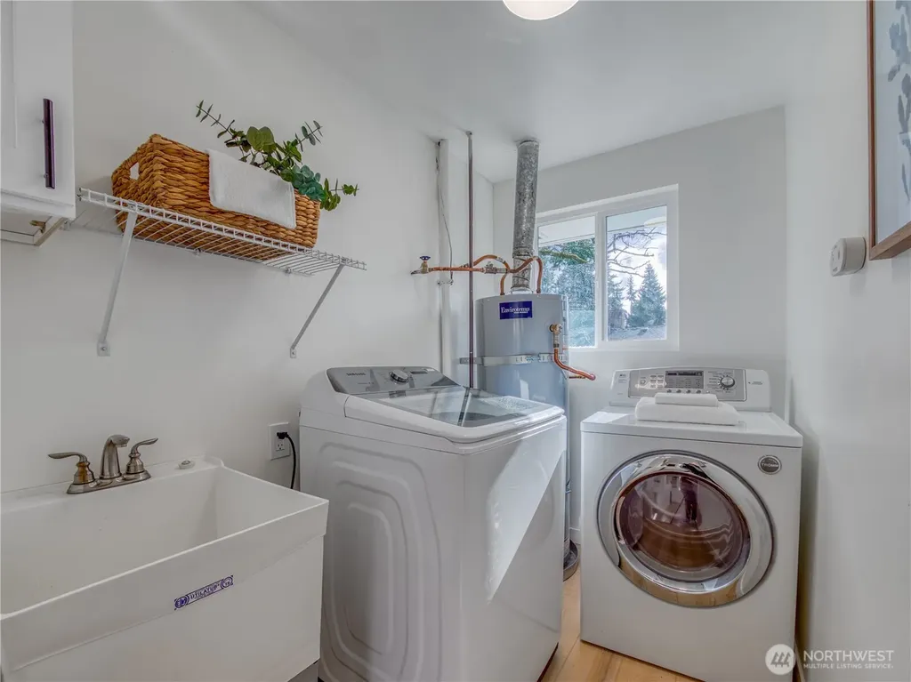 18 232nd Place SW Bothell WA 98021
