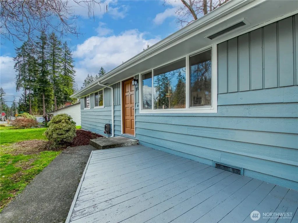18 232nd Place SW Bothell WA 98021