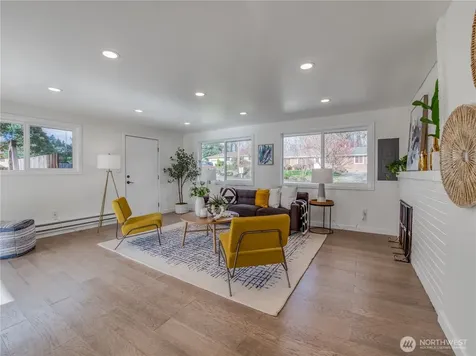 18 232nd Place SW Bothell WA 98021
