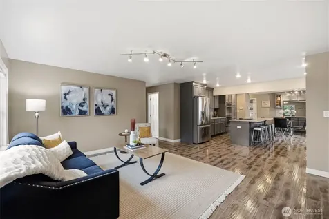 2502 NE 7th Street Renton WA 98056
