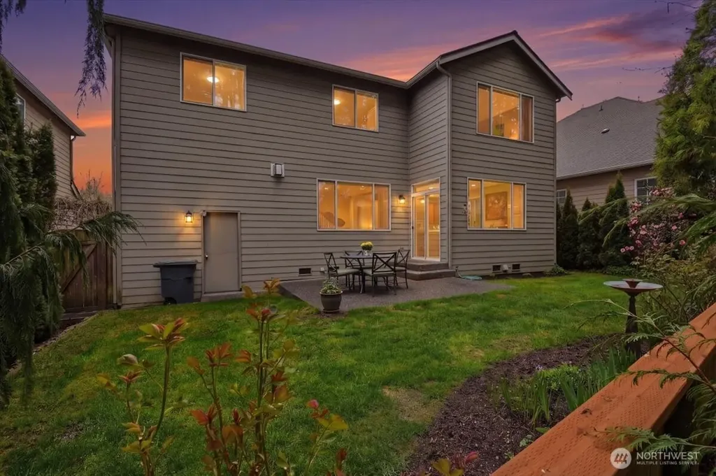 26050 SE 23rd Place Sammamish WA 98075
