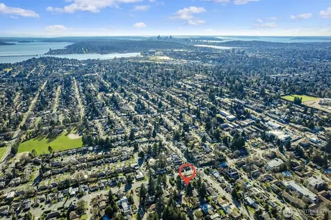 7511 41st Avenue NE Seattle WA 98115