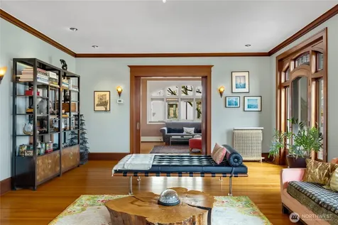 2844 Cascadia Avenue S Seattle WA 98144