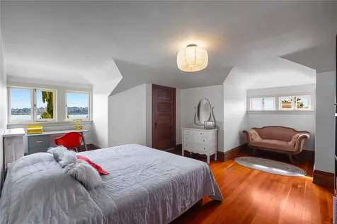 2844 Cascadia Avenue S Seattle WA 98144