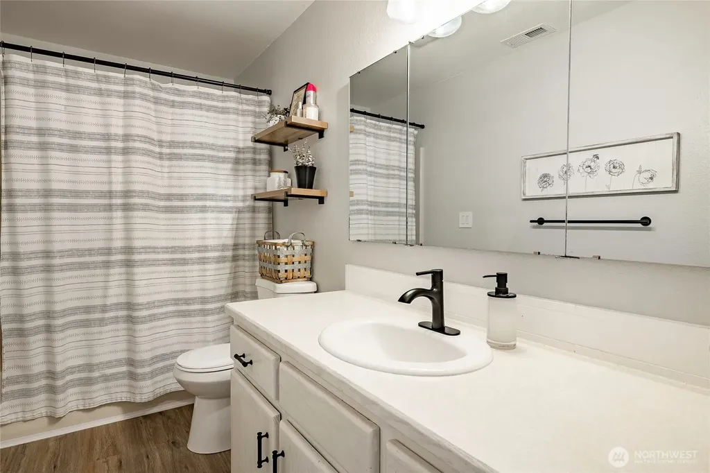 223 Judson St. Alley Lynden WA 98264
