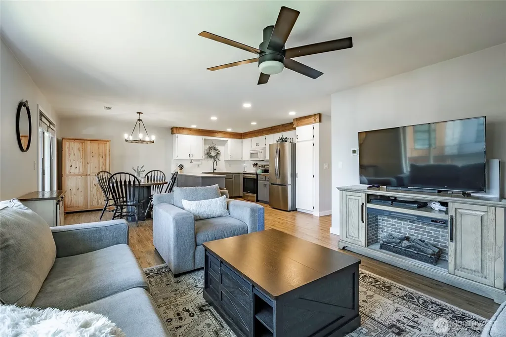 223 Judson St. Alley Lynden WA 98264