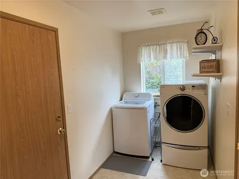 8312 185th Street Ct E Puyallup WA 98375