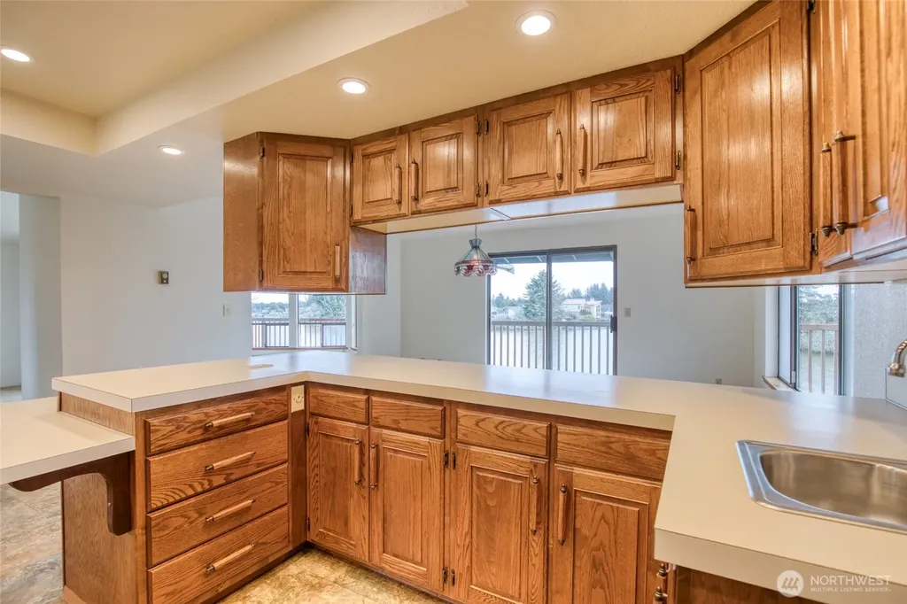 442 Mud Hen Loop SE Ocean Shores WA 98569