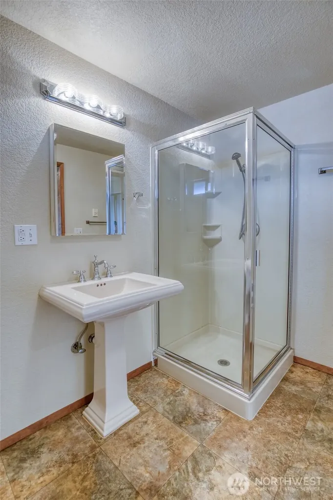 442 Mud Hen Loop SE Ocean Shores WA 98569