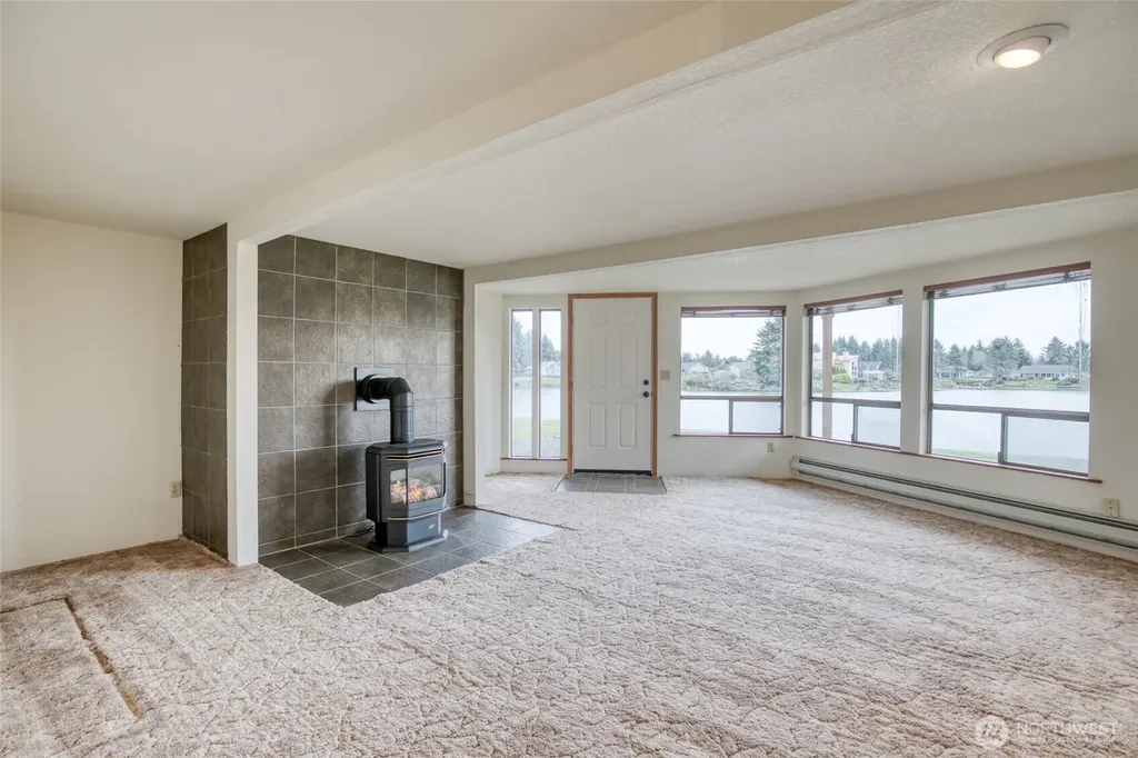 442 Mud Hen Loop SE Ocean Shores WA 98569
