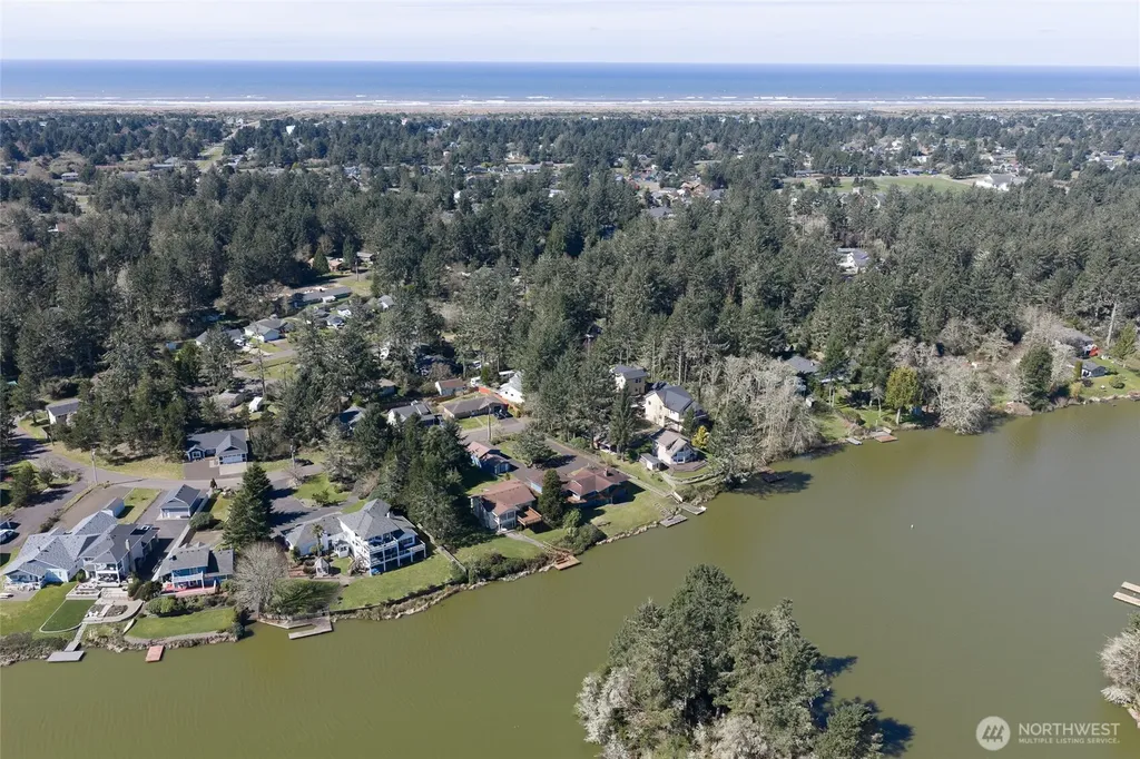 442 Mud Hen Loop SE Ocean Shores WA 98569
