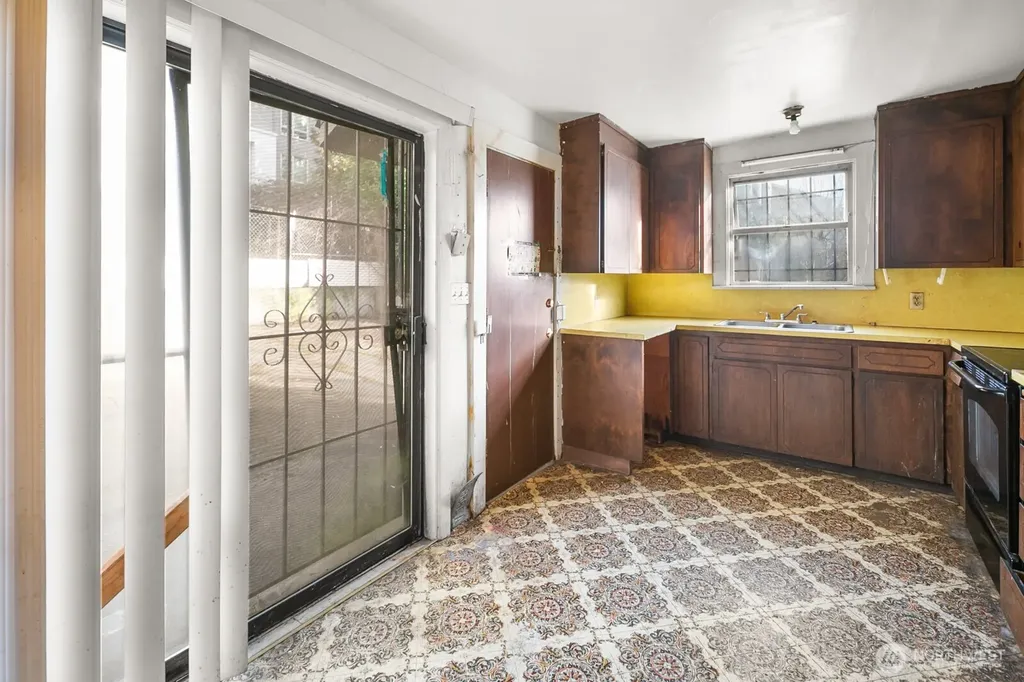 3226 S Edmunds Street Seattle WA 98118