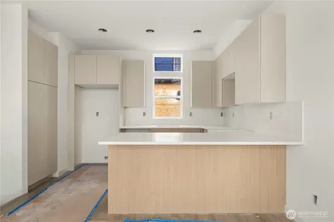1138 NW 57th Street Seattle WA 98107