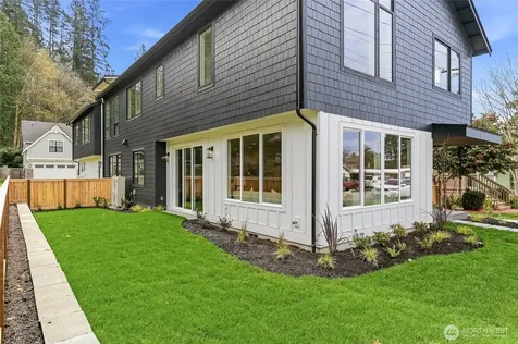 529 SE Bush Street Issaquah WA 98027