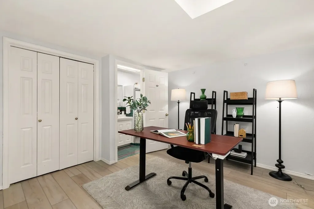 3835 25th Avenue W Seattle WA 98199
