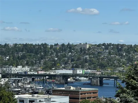 3835 25th Avenue W Seattle WA 98199