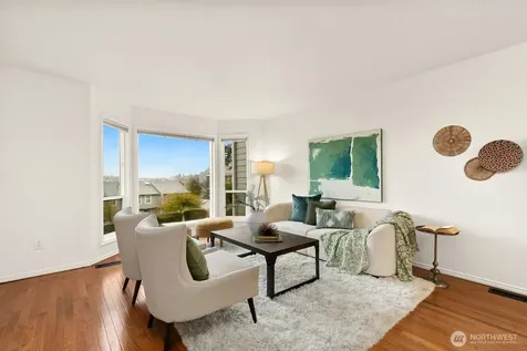 3835 25th Avenue W Seattle WA 98199