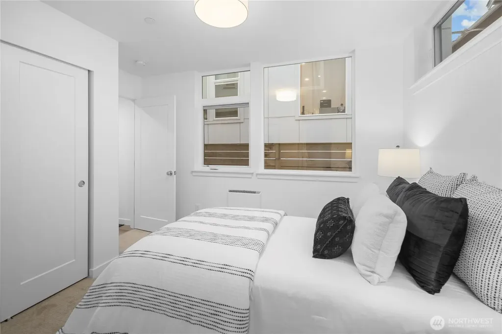 12322 14th Avenue NE Seattle WA 98125