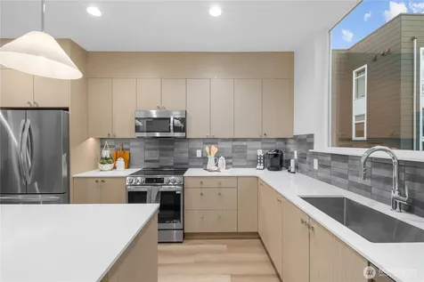 12322 14th Avenue NE Seattle WA 98125
