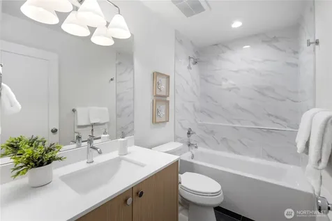 12322 14th Avenue NE Seattle WA 98125