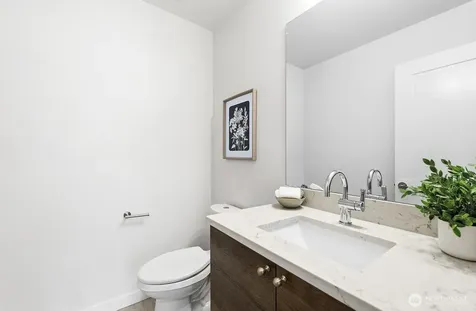 761 7th Avenue NW Issaquah WA 98027