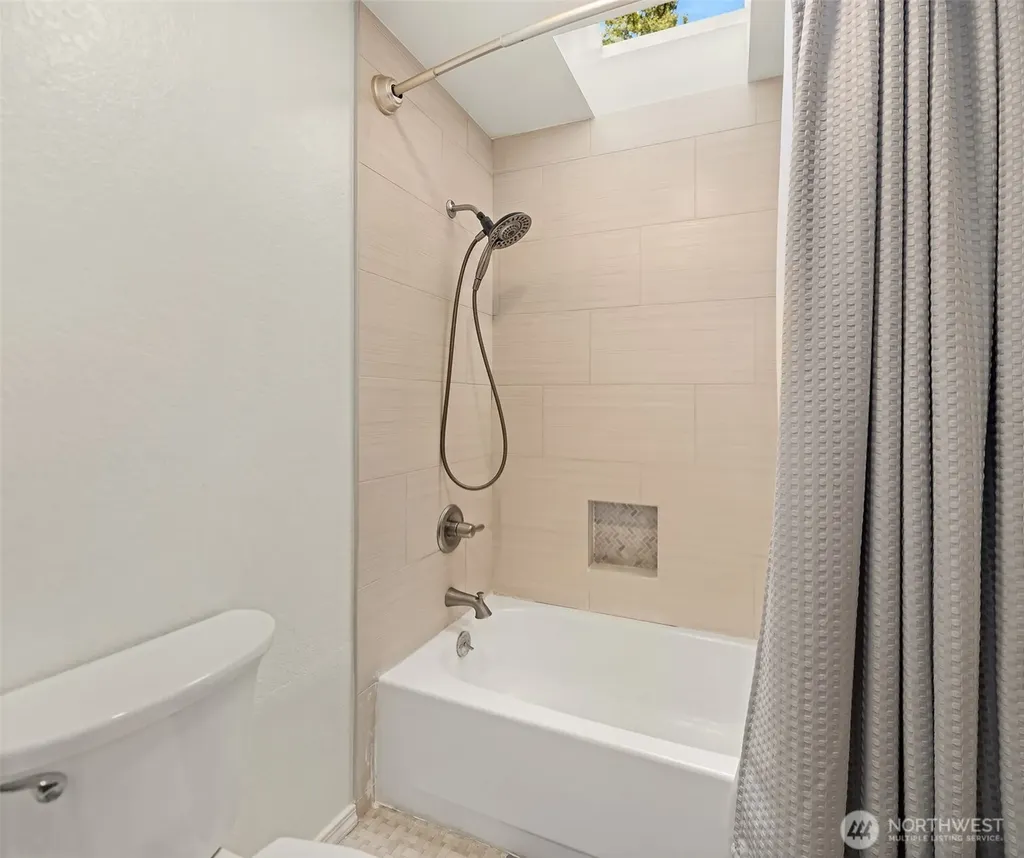 21803 NE 154th Street Woodinville WA 98077