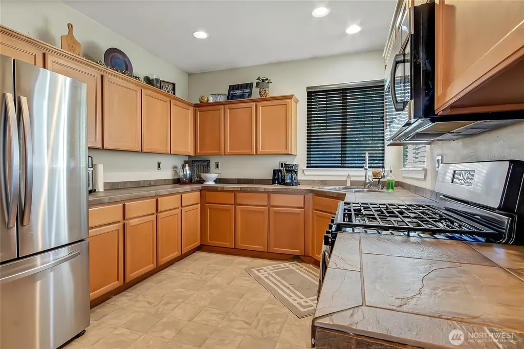 301 50th Street SE Auburn WA 98092