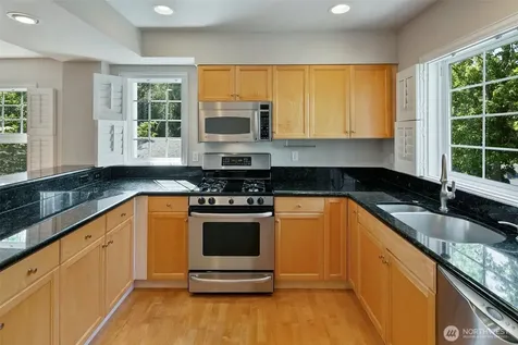 2060 132nd Avenue SE Bellevue WA 98005