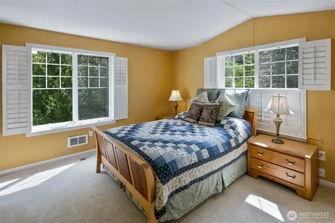 2060 132nd Avenue SE Bellevue WA 98005