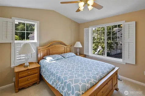2060 132nd Avenue SE Bellevue WA 98005