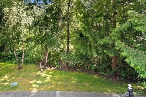 2060 132nd Avenue SE Bellevue WA 98005